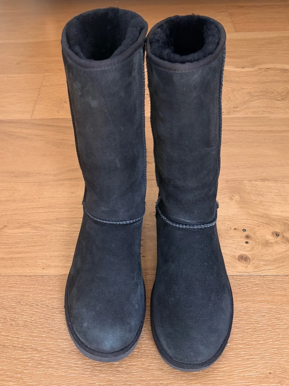 UGG Classic Tall II Shearling Boots Black Suede Pull-on Cozy Winter Aprés Ski 8